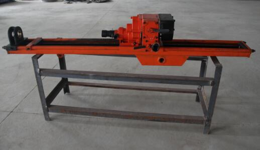 1800公里，只為看看這臺氣動架柱式鉆機(jī)
